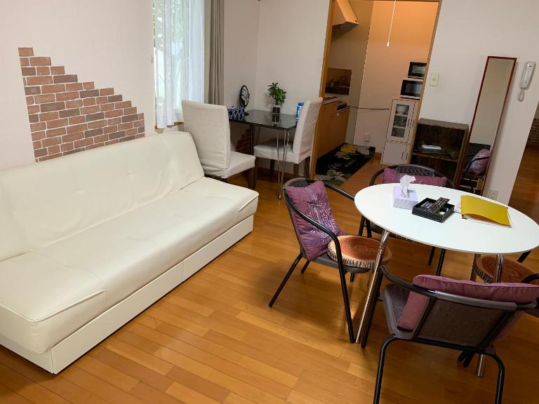 Sejour Toyohirakoen - B&B Sapporo