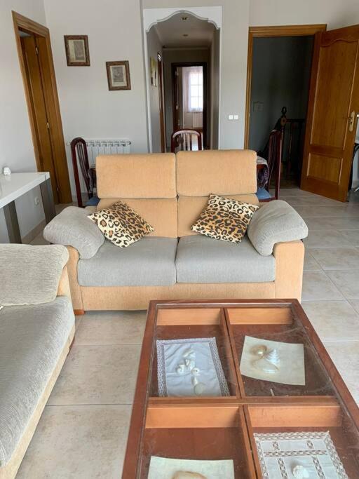 La Puerta de la Bardena N e g r a, ideal para visitar las Bardenas Reales y Sendaviva - B&B Fustiñana