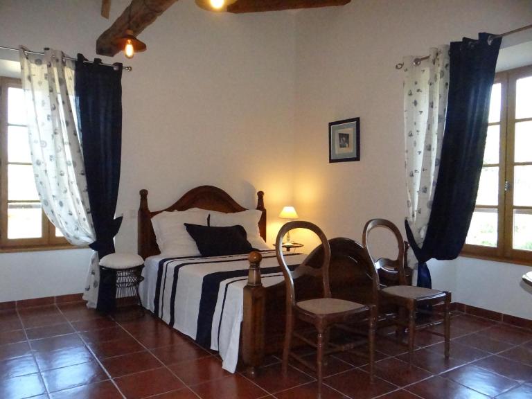 L'Oratori : chambre La Gabarre - B&B Sérignac
