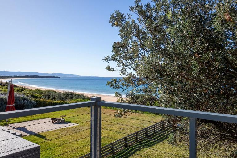 Aqua Beachfront - 2 Mins Walk to Beach - B&B Culburra Beach