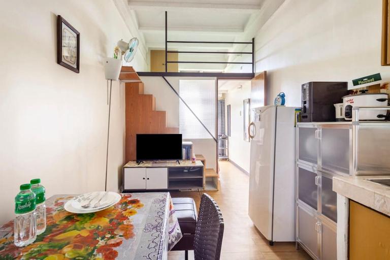 Casa Jessica 326 Heavens Place One bedroom plus loft Condo Unit - Bed and Breakfast Bacoor