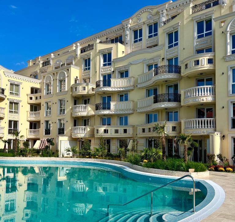 Sunny apartment in Bellicity complex - B&B Ravda