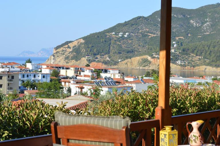 Remvi Apartments - B&B Skópelos