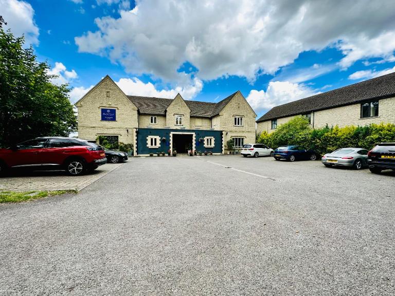 The Churchill Court - B&B Woodstock