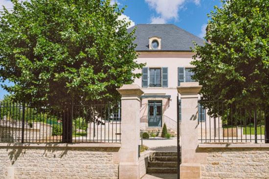 Villa Eulalie B&B Guest House- Champagne Edouard Duval nestled in the Champagne area - B&B Bligny
