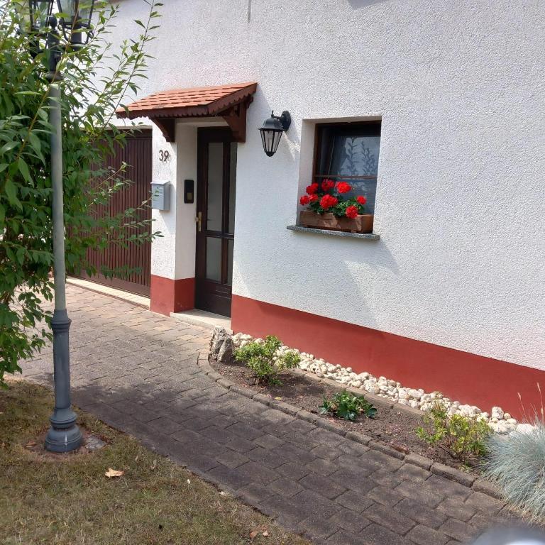 Ferienwohnung Heinzelfrauchen - nur Urlaubsgäste - Chambres d'hôtes Schoden
