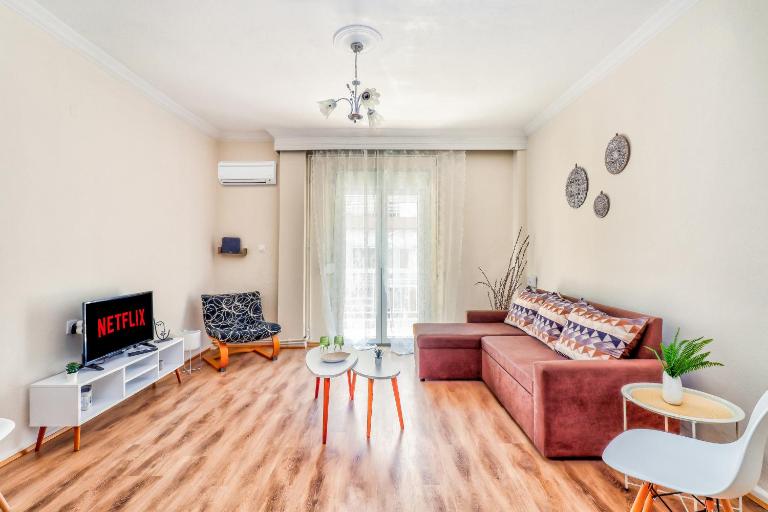Grand Apartment Next to Center 3bd 110sqm - B&B Salonicco