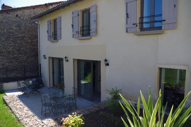 Domaine Joseph Lafarge Wine Resort - Lady's House - La maison d'Henriette - B&B Lugny