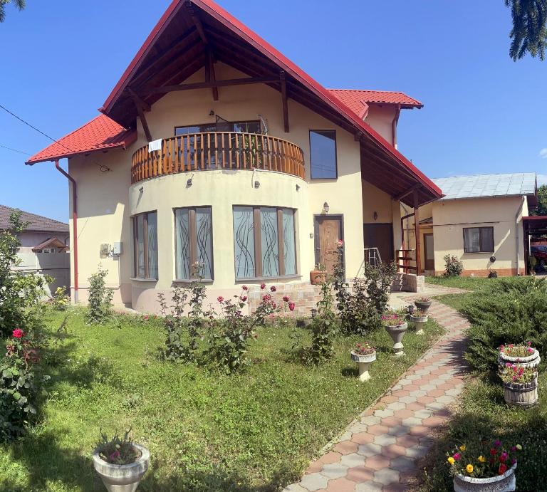 Teachers - B&B Dărmăneşti