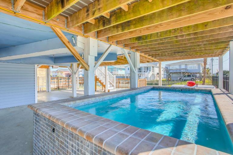 Waterfront Home w/ Deck in North Myrtle Beach! - Ferienwohnung Myrtle Beach