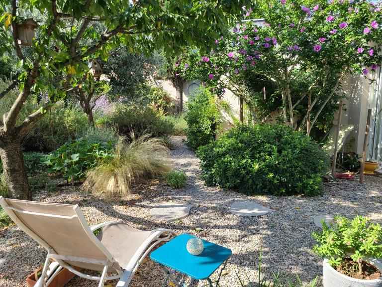 Chez Nous dans notre petit jardin - B&B Montpellier