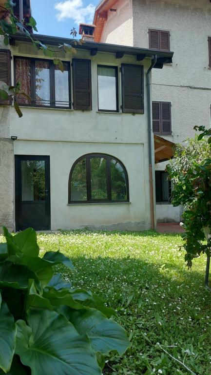 La Casa del Nonno Franco - Bed and Breakfast Colico