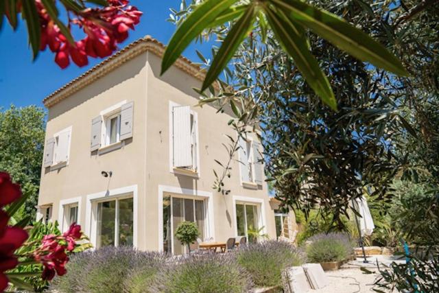 Villa Aprile - Chambres d'hôtes Saint-Étienne-du-Grès