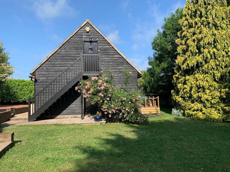 Attractive 2 storey, 2 bedroom barn in Long Melford - B&B Long Melford