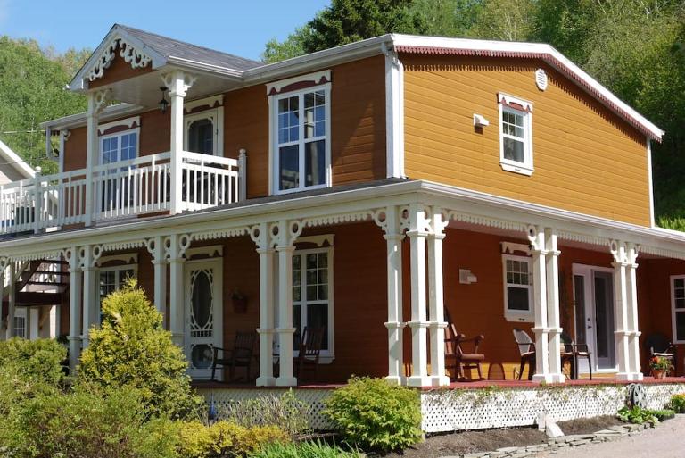 Floral'Anse - B&B L'Anse-Saint-Jean