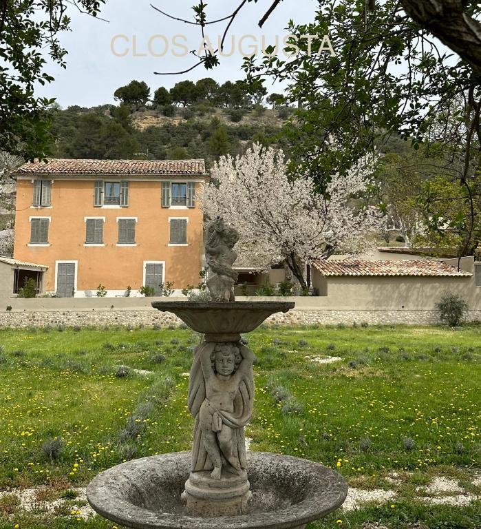 Clos Augusta 1 - B&B Riez