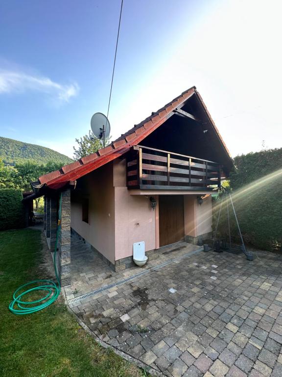 Village Light House - Ferienwohnung Omšenie