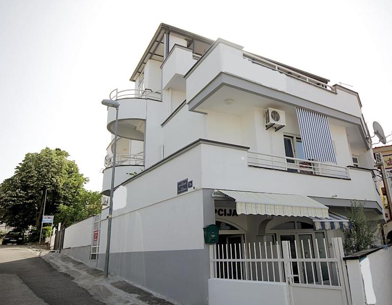 Balkan Pearl Apartments - Ferienwohnung Bar