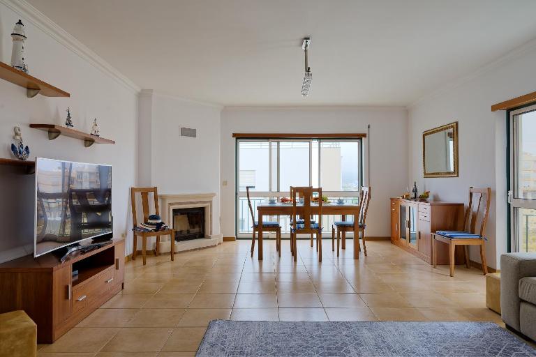 Alojamento Santo António II - Bed and Breakfast Nazaré