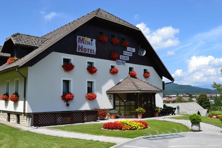 Mini Hotel - Bed and Breakfast Škofja Loka