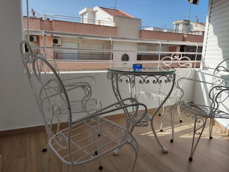Acogedor apartamento en la playa - B&B Los Mártires