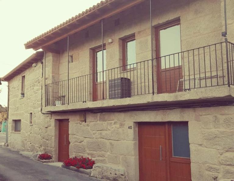 Casa MENDEZ - ALLARIZ - B&B Ourense