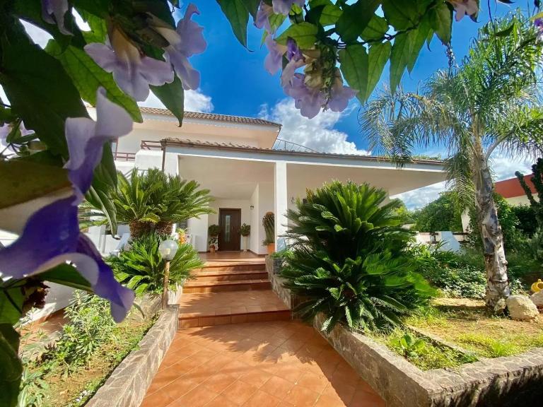 The Rosa's Luxury House - B&B Alezio