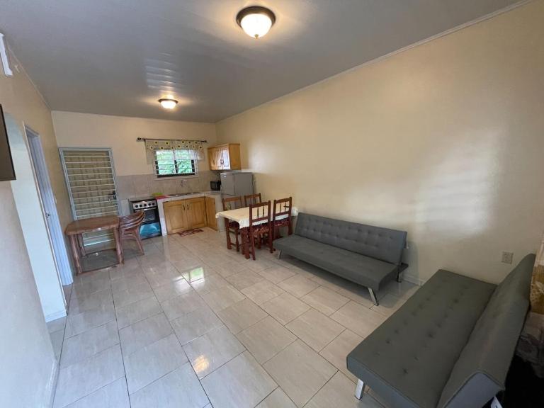MIUR vakantiewoning - B&B Paramaribo