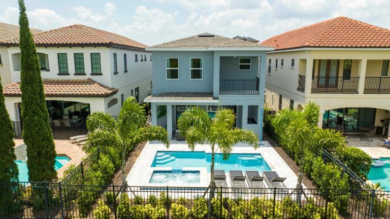 Luxury Oasis near Disney Pool Spa Game Rooms - Ferienwohnung Kissimmee