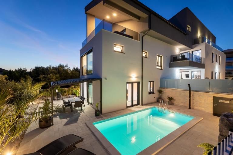 Luxury Villa Adria Apartments - B&B Krk
