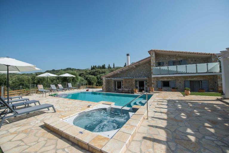 Villa Martha Perithia Corfu - B&B Perítheia