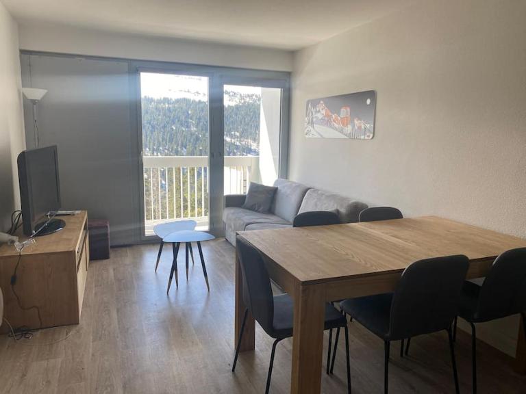 Appart 6 personnes, balcon plein sud - B&B Flaine