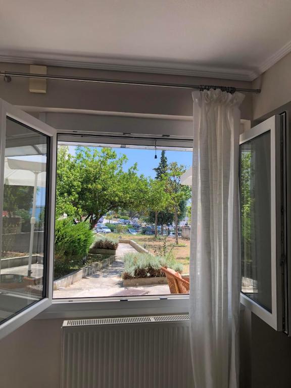 Sea Front Retreat - B&B Kavála