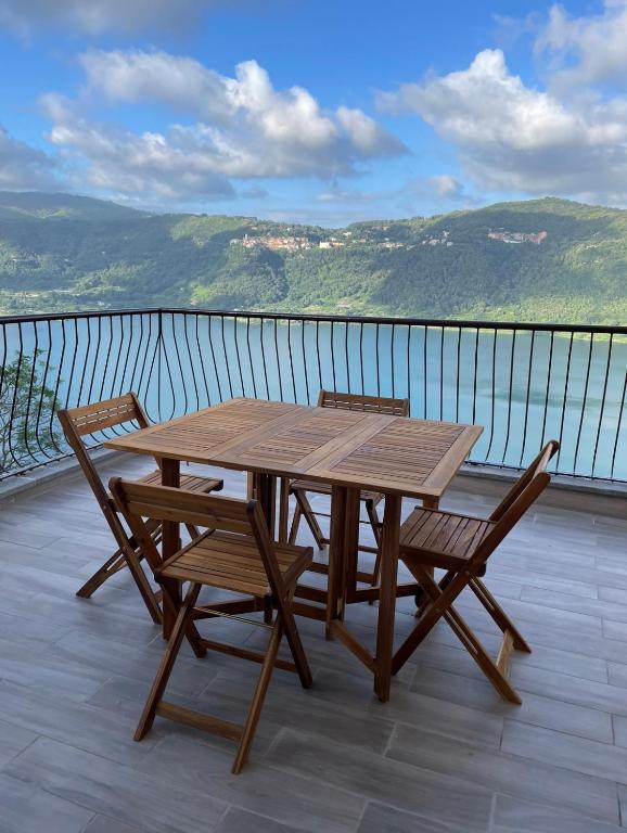 Incanto sul lago by Vivere il Borgo - B&B Genzano di Roma