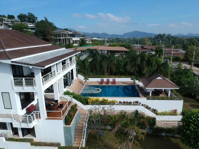 Phuket Superior Sunrise Sea View Private Pool Villa - B&B Kata