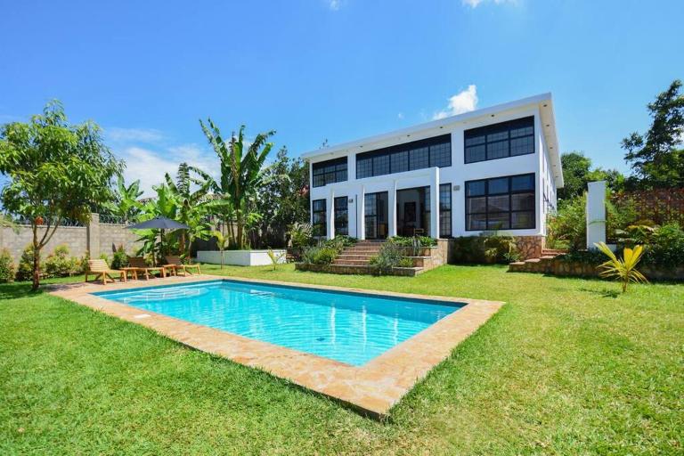 Private Villa at the Source of the Nile - B&B Jinja