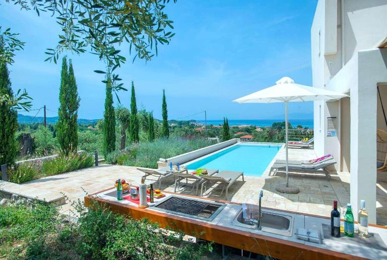 Olivia by Vintage Travel - Bed and Breakfast Acharávi