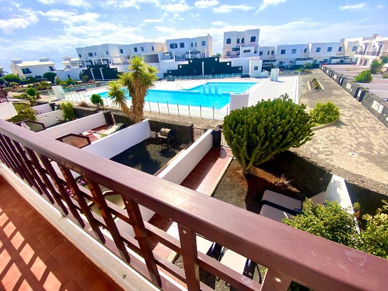 Casa Inma Las Piteras. Sol y agua - B&B Costa Teguise