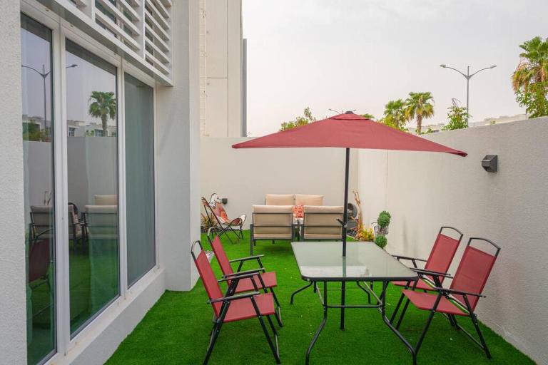 Exquisite Villa - Elegant Living - B&B Dubai