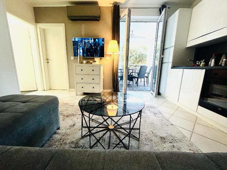 Apartment Bobby - B&B Novalja