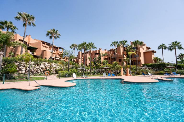 El Sol Sotoserena 2 bedroom Apartment - B&B Estepona