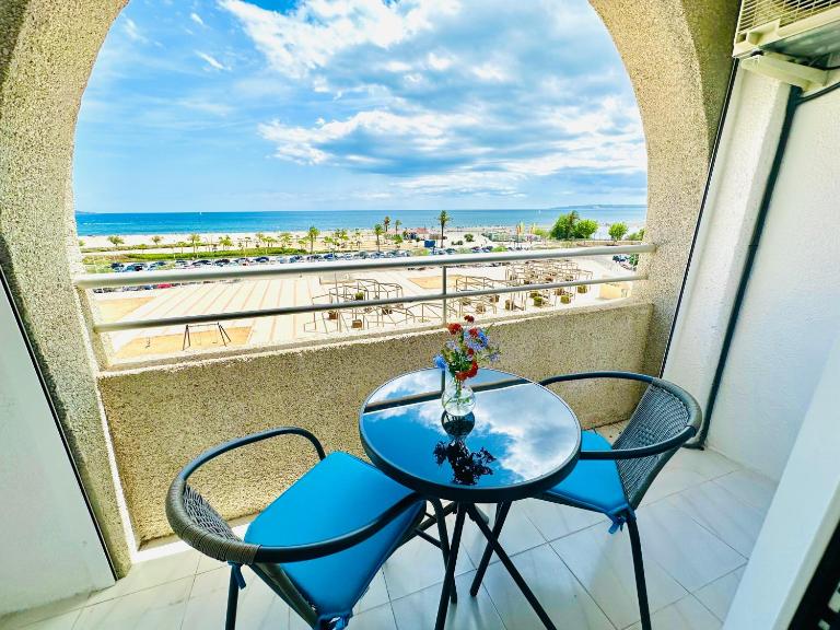 Face a la Mer - vue epique, climatisation, wifi, draps inclus - Chambres d'hôtes Empuriabrava