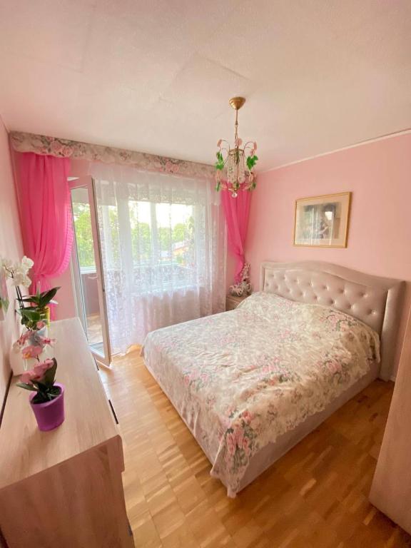 Комната с лоджией у Татьяны - B&B Jūrmala