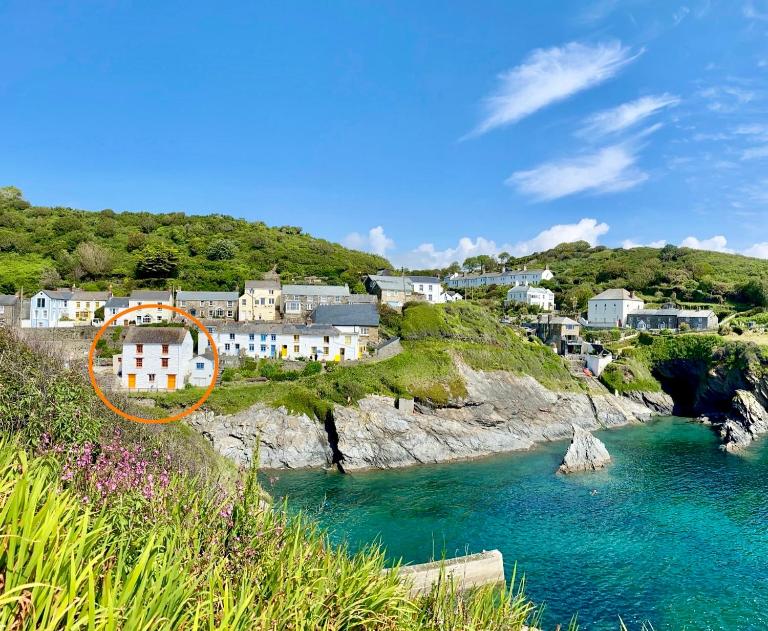 Just Opened. Romantic Clifftop Retreat - B&B Portloe
