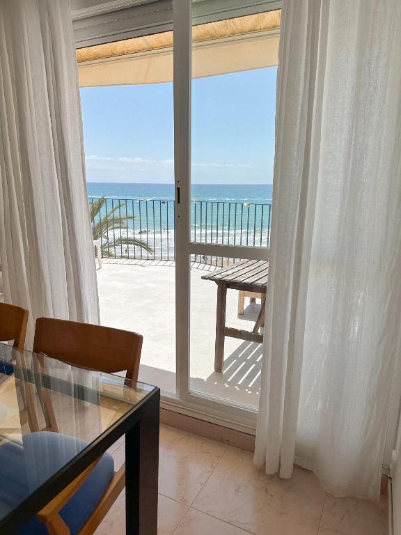 Sitges Aiguadolç playa - B&B Sitges