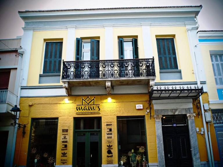 Αρχοντικό Κάββουρα 1890 - Chambres d'hôtes Naupacte