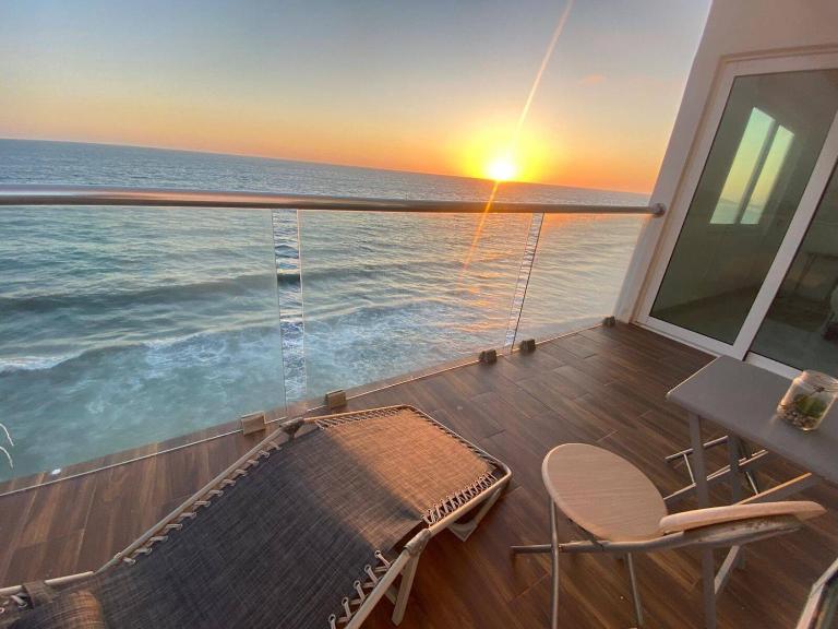Lovely 2 bedroom oceanfront condo in Mazatlan - B&B Mazatlán