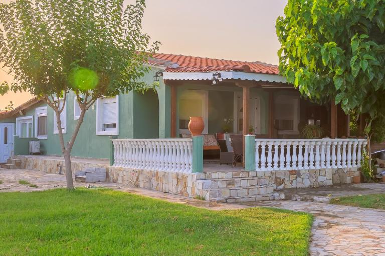 EVA'S BEACH HOUSE DIKELLA - B&B Dikélla