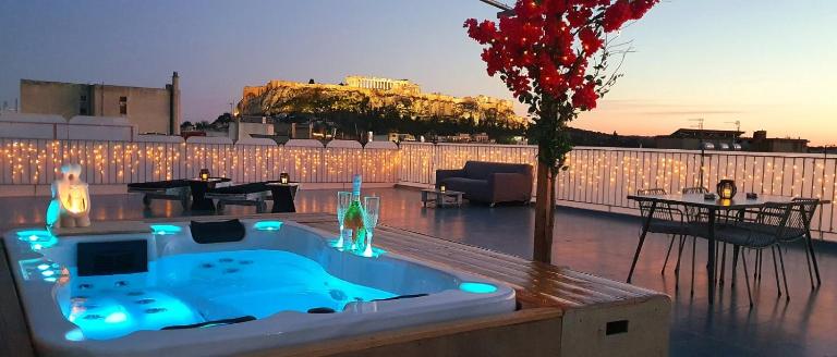 Acropolis View Apartment in the Heart of Monastiraki - B&B Atenas