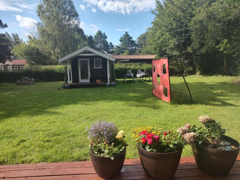 Holiday House, Garden and Beach Escape, one hour from Copenhagen - B&B Jægerspris